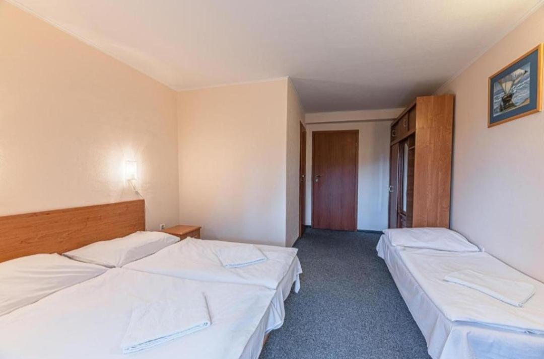 Penzion Adak Parnica Bagian luar foto