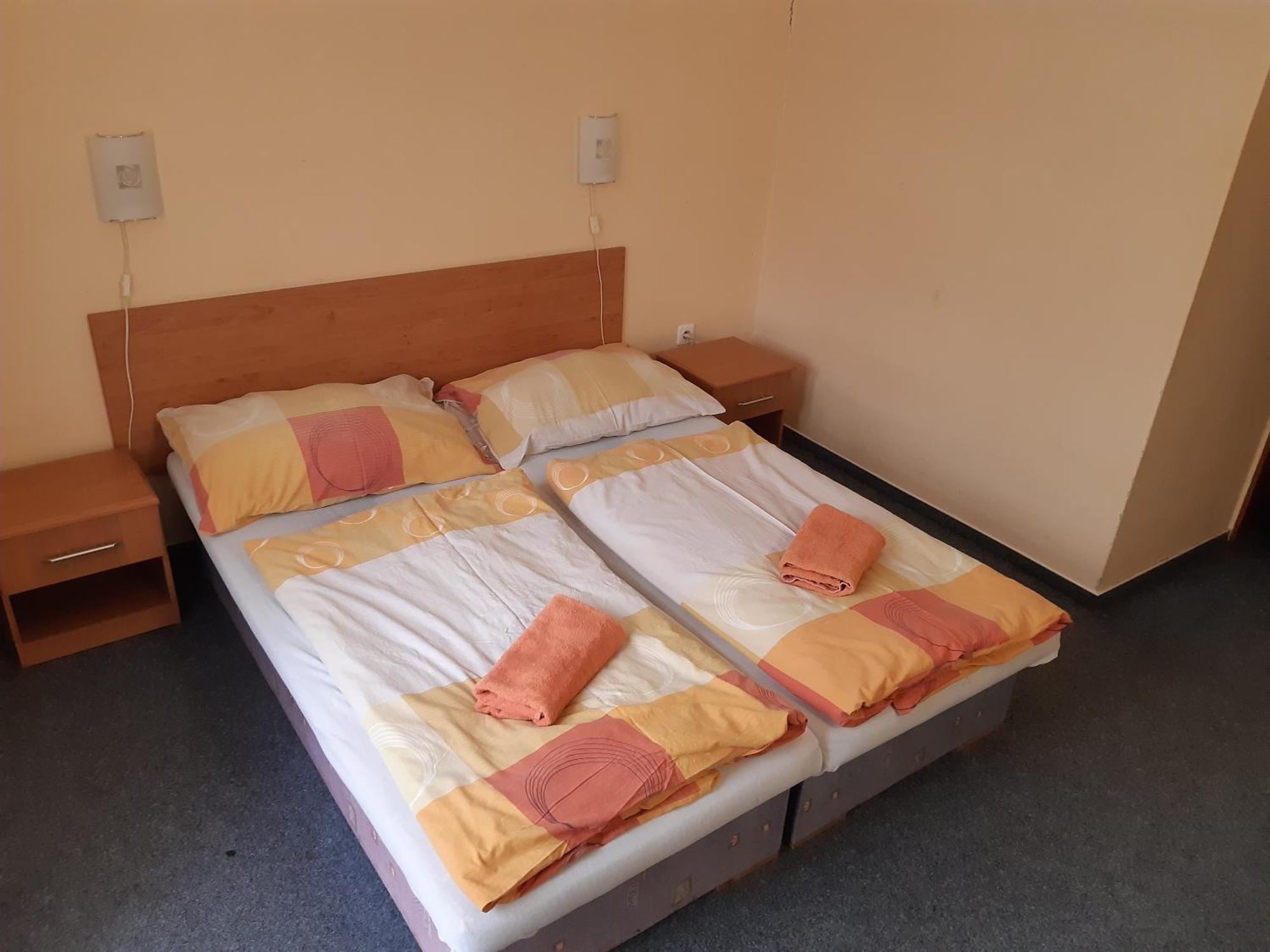Penzion Adak Parnica Bagian luar foto